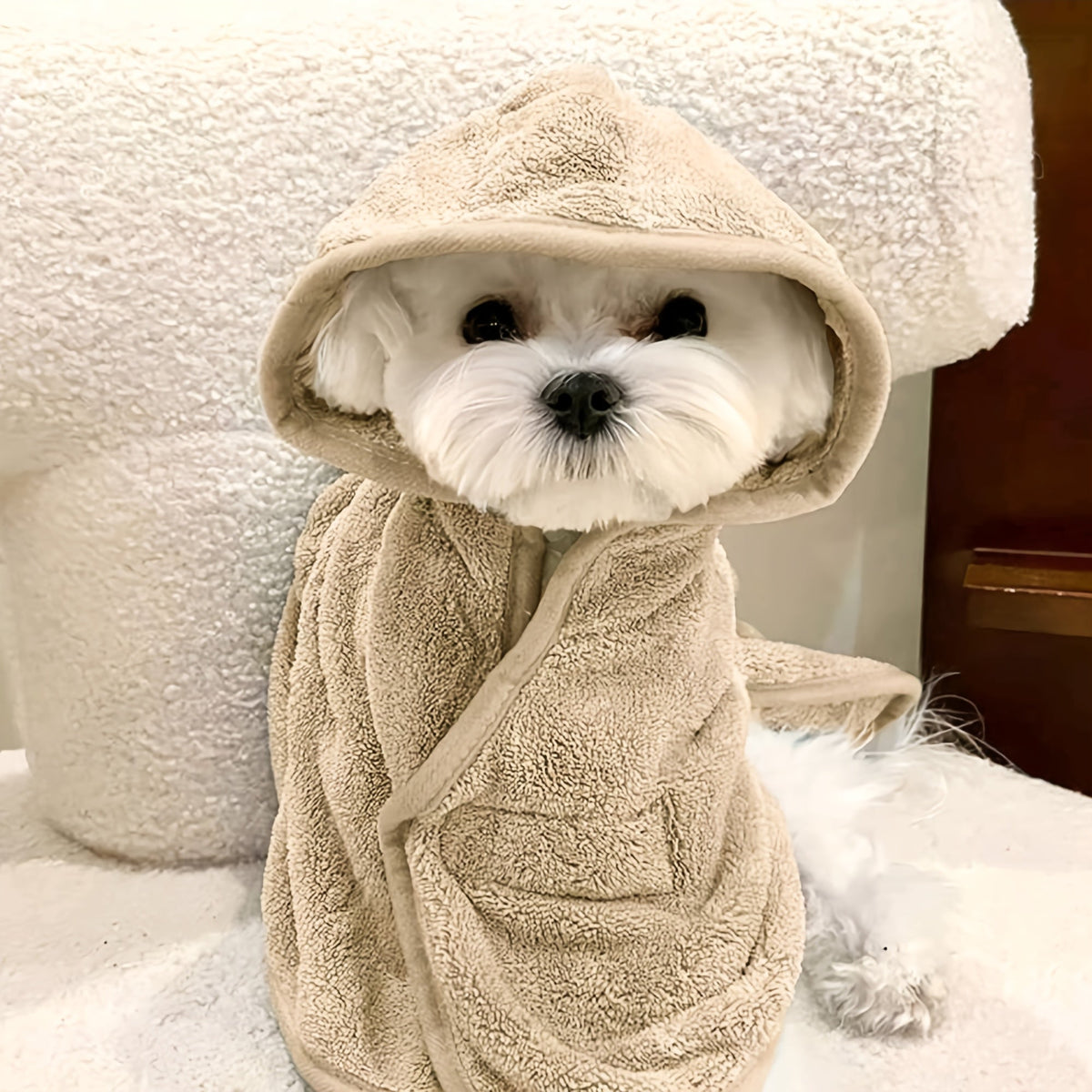 Ultra-Absorbent Pet Bathrobe for Dogs and Cats - Quick-Dry Soft Microfiber Towel Robe with Secure Closure for Small Dogs Cats and Kittens, All-Season Comfort, 6 Colors & Sizes S M L